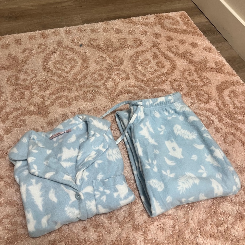 La Vie En Rose Light Blue and White Pajama Set
